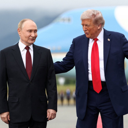 Washington Post: Πώς ο Πούτιν άλλαξε γνώμη στον Τραμπ για τους Tomahawk – Το τηλεφώνημα «κλειδί»