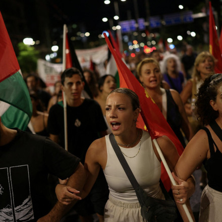 Αθήνα: Πορεία αλληλεγγύης στον Παλαιστινιακό λαό με κεντρικό σύνθημα «Σταματήστε τώρα τη γενοκτονία»