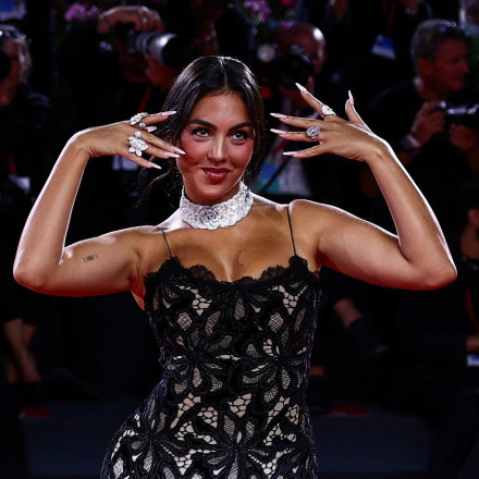 Χεορχίνα Ροντρίγκεζ: «Tο λιγότερο που μπορούσε να κάνει o Ρονάλντο για μένα ήταν αυτό το μονόπετρο»