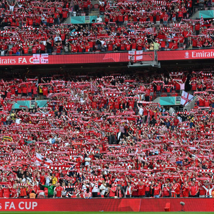 Europa League… καζούρα: Το ειρωνικό πανό των οπαδών της Νότιγχαμ στο «Σέλχαρστ Παρκ»