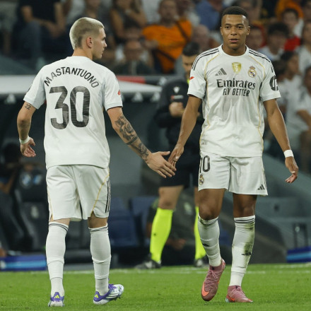 Το νέο αστέρι της Ρεάλ έχει τατουάζ για Μέσι και δεν το κρύβει