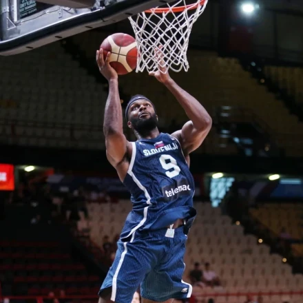 «Αιχμές» πατέρα Ντόντσιτς: «Αν ο Νίμπο δεν θέλει να παίζει ως Σλοβένος, να λήξει η συνεργασία μας»