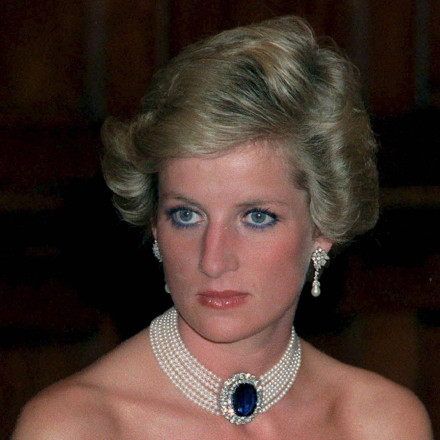 Αποκαλύφθηκε η χρονοκάψουλα της πριγκίπισσας Νταϊάνα - Γιατί το μολυβένιο κουτί άνοιξε πρόωρα