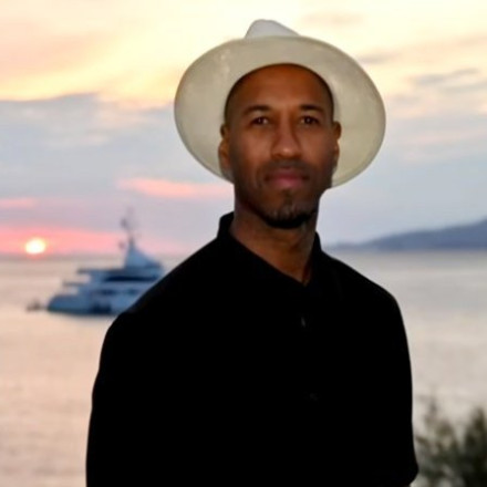 Η απάντηση του Νοσοκομείου Σαντορίνης στις καταγγελίες της συζύγου του ποδοσφαιριστή Ντα Κόστα