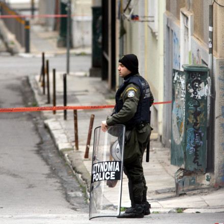 Νέα Πέραμος: Κάρφωσε τον αδελφό του με ψαλίδι - Πώς ένας καυγάς κατέληξε σε τραγωδία