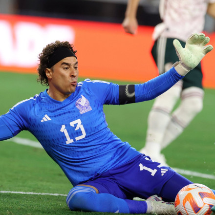 Ο Πανσερραϊκός θέλει τον «εξαδάχτυλο» Οτσόα