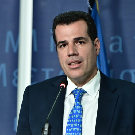 Πλεύρης: «Κίνδυνος έξαρσης του μεταναστευτικού αν παραταθεί η κρίση»