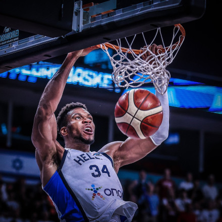 Δεν σταματιέται ο Γιάννης στο EuroBasket 2025: Δεύτερος σκόρερ σε όλο το τουρνουά