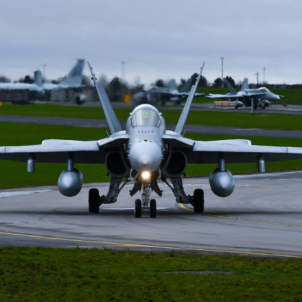 Αμυντικές δαπάνες: Ποιες χώρες μπορούν να πετύχουν τον στόχο 3,5% του ΝΑΤΟ