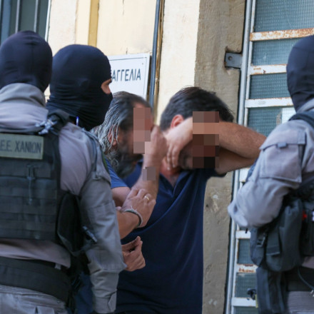 Στοιχεία σοκ για τη μαφία της Κρήτης: Για να βγάλουν μητροπολίτη υπόσχονταν τα... ιερά λείψανα αγίου