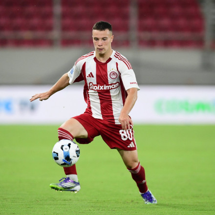 Με τρεις παίκτες της πρώτης ομάδας η ενδεκάδα της πρεμιέρας για τον Ολυμπιακό Β'