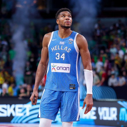 Ο Αντετοκούνμπο έδειξε τον δρόμο με μια ηγετική ομιλία: «Δεν κερδίσαμε τίποτα ακόμα» (vid)