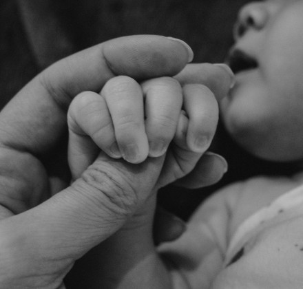 Ανείπωτη τραγωδία στη Λάρισα: Βρέφος ενός μήνα ξεψύχησε μπροστά στη γιαγιά του Ανείπωτη τραγωδία στη Λάρισα: Βρέφος ενός μήνα ξεψύχησε μπροστά στη γιαγιά του