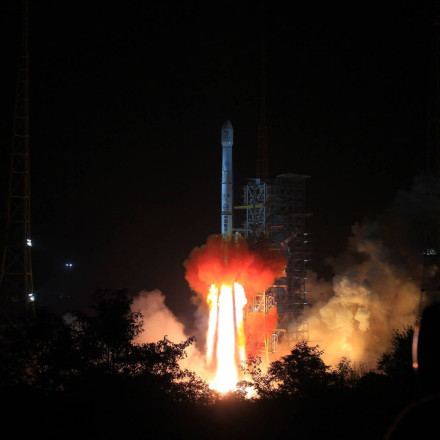 Η νέα «κούρσα του Διαστήματος»: Τι σημαίνει αν η Κίνα πατήσει πρώτη το πόδι της στη Σελήνη