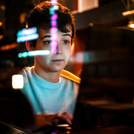 15 λεπτά ύπνου παραπάνω κάνουν τεράστια διαφορά στον εγκέφαλο των εφήβων, λέει νέα μελέτη