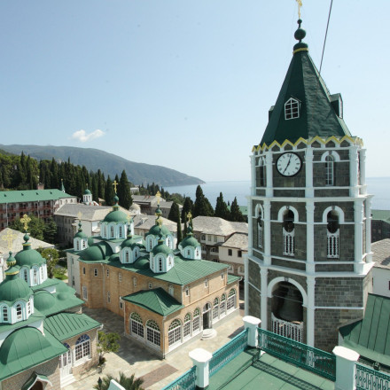 Συναγερμός στο Άγιο Όρος: Βρέθηκε σορός άνδρα στη θάλασσα