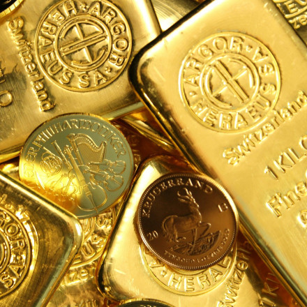 Έσκασε η «φούσκα» του χρυσού; Η μεγαλύτερη πτώση από το 2013 και τα ερωτήματα