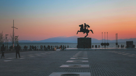 Πέθανε ο γλύπτης Ευάγγελος Μουστάκας - Είχε φιλοτεχνήσει το άγαλμα του Μεγαλέξανδρου στη Θεσσαλονίκη