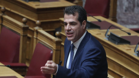 Εξέταση άρσης καθεστώτος νομιμότητας για αλλοδαπούς με εντολή Πλεύρη για τα επεισόδια σε Σύμη, Κηφισιά