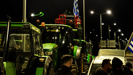 Αγρότες με τρακτέρ στην κεντρική πλατεία της Καλαμάτας – Κλειστός ο κόμβος της Θουρίας