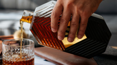 Single malt ή premium blend; Ποιο ουίσκι αξίζει πραγματικά τα λεφτά του