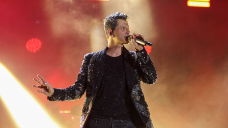 Σάκης Ρουβάς: Ο πατέρας του επέστρεψε στο θεατρικό σανίδι «Ήρθαν να με δουν τα εγγόνια και οι γιοι μου»