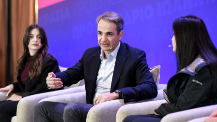 Κυριάκος Μητσοτάκης: Γίνεται πράξη η δέσμευσή μας για περισσότερες και καλύτερα αμειβόμενες δουλειές