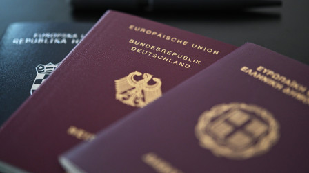 Γιατί υπάρχουν μόνο 4 χρώματα διαβατηρίων και τι αντιπροσωπεύει το καθένα