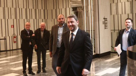 «Μύρισε» εκλογές στο ΠΑΣΟΚ: Οι υποψήφιοι, τα πρόσωπα της Επιτροπής και οι συμμαχίες για το συνέδριο