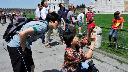 Πώς οι χώρες αντιμετωπίζουν τον υπερτουρισμό - Τα μέτρα, η τεχνολογία και οι περιορισμοί