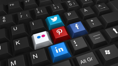 Νέα σύσκεψη στο Μέγαρο Μαξίμου για το «μπλόκο» των ανηλίκων στα social media