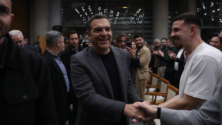 Τσίπρας από Κοζάνη: «Ο Μητσοτάκης σέρνεται στις Συνόδους ως πρόθυμος γελωτοποιός του Τραμπ»