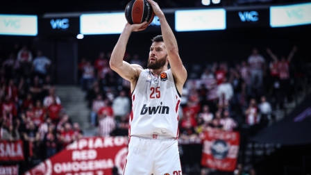 Παρί - Ολυμπιακός 87-104: Θρύλος πιο ψηλός κι απ' τον Πύργο του Άιφελ