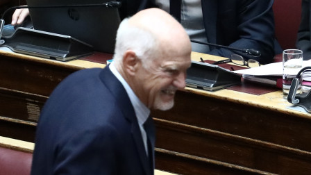 ΠΑΣΟΚ: Ψήφος για εκλογή συνέδρων και μήνυμα Παπανδρέου για «μια μεγάλη, νέα αλλαγή»