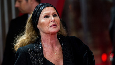 Ούρσουλα Άντρες: Σήμερα γίνεται 90 ετών και δηλώνει συντετριμμένη - 16 εκατομμύρια λίρες έκαναν «φτερά»