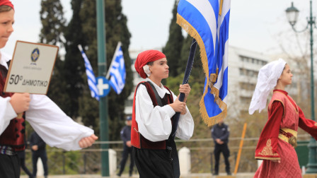 32 μαθητές από τα Βριλήσσια θα παρελάσουν την 25η Μαρτίου δίπλα στα παιδιά του Αγαθονησίου