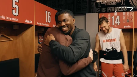 Το «backstage» του Ολυμπιακός-Μύκονος: Ο χαλβάς, ο Έβανς και η κυρία Μπαρτζώκα