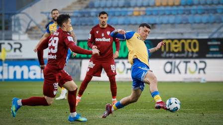 Το AI «μίλησε» για τη Super League: Τα φαβορί για υποβιβασμό με 8 αγωνιστικές να απομένουν