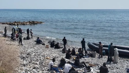 Μεταναστευτικό - Ηράκλειο: "Ούτε καρφίτσα" στο παλιό Ψυγείο, μετά το «πασχαλινό μπαράζ» αφίξεων
