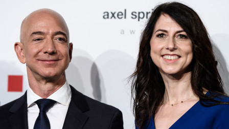 Μακένζι Σκοτ: Το «χρυσό» διαζύγιο με τον Mr. Amazon και οι φιλανθρωπίες 26 δισ. δολαρίων