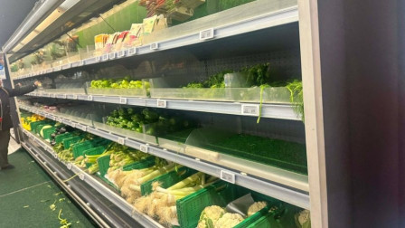 Ελλείψεις σε βασικά προϊόντα στα σούπερ μάρκετ της Μυτιλήνης λόγω του αποκλεισμού φορτηγών