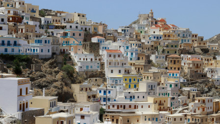 Το νησί των Δωδεκανήσων που βρίσκεται ανάμεσα στους «μυστικούς πολύτιμους λίθους» της Μεσογείου