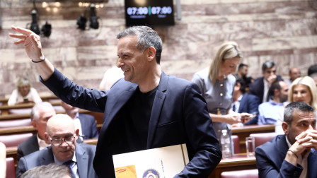Ο Δούκας είχε γενέθλια αλλά δεν κέρασε...
