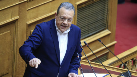 Φάμελλος: «Δεν κάνω πολιτική με προσωπικούς όρους» - «Δίπλα στον Τσίπρα για να πέσει ο Μητσοτάκης»