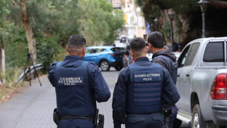 Πατήσια: Έκρηξη έξω από επιχείρηση ενοικίασης αυτοκινήτων - Ερευνάται το ενδεχόμενο εκβιασμού
