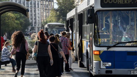 Θερινό πρόγραμμα στα μέσα μεταφοράς της Αθήνας: Τι αλλάζει σε Μετρό, λεωφορεία και Τραμ
