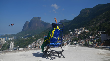 Favela tourism: Το μεγάλο ταξιδιωτικό δίλημμα γύρω από τις φαβέλες του Ρίο