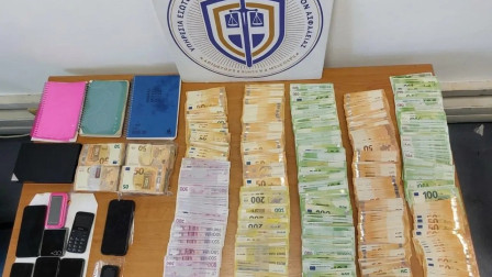 Εξάρθρωση κυκλώματος σε πολεοδομίες της Αττικής – 6 συλλήψεις, κατασχέθηκαν πάνω από 300.000 ευρώ