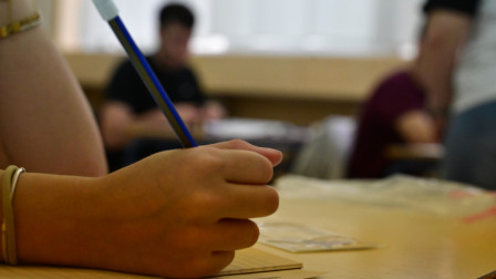 Πανελλαδικές: «Όχι» σε αλλαγή του ορίου αναβαθμολόγησης– «Ανοικτό« το υπουργείο σε αλλαγές με σχέδιο
