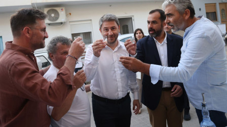 Ο Ανδρουλάκης δεν αποκλείει διαγραφές: «Όποιος ακυρώσει τη γραμμή του ΠΑΣΟΚ θα παύει να είναι μέλος»